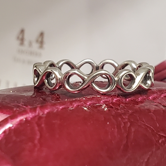 Pandora Simple Infinity Ring - Picture 2 of 13